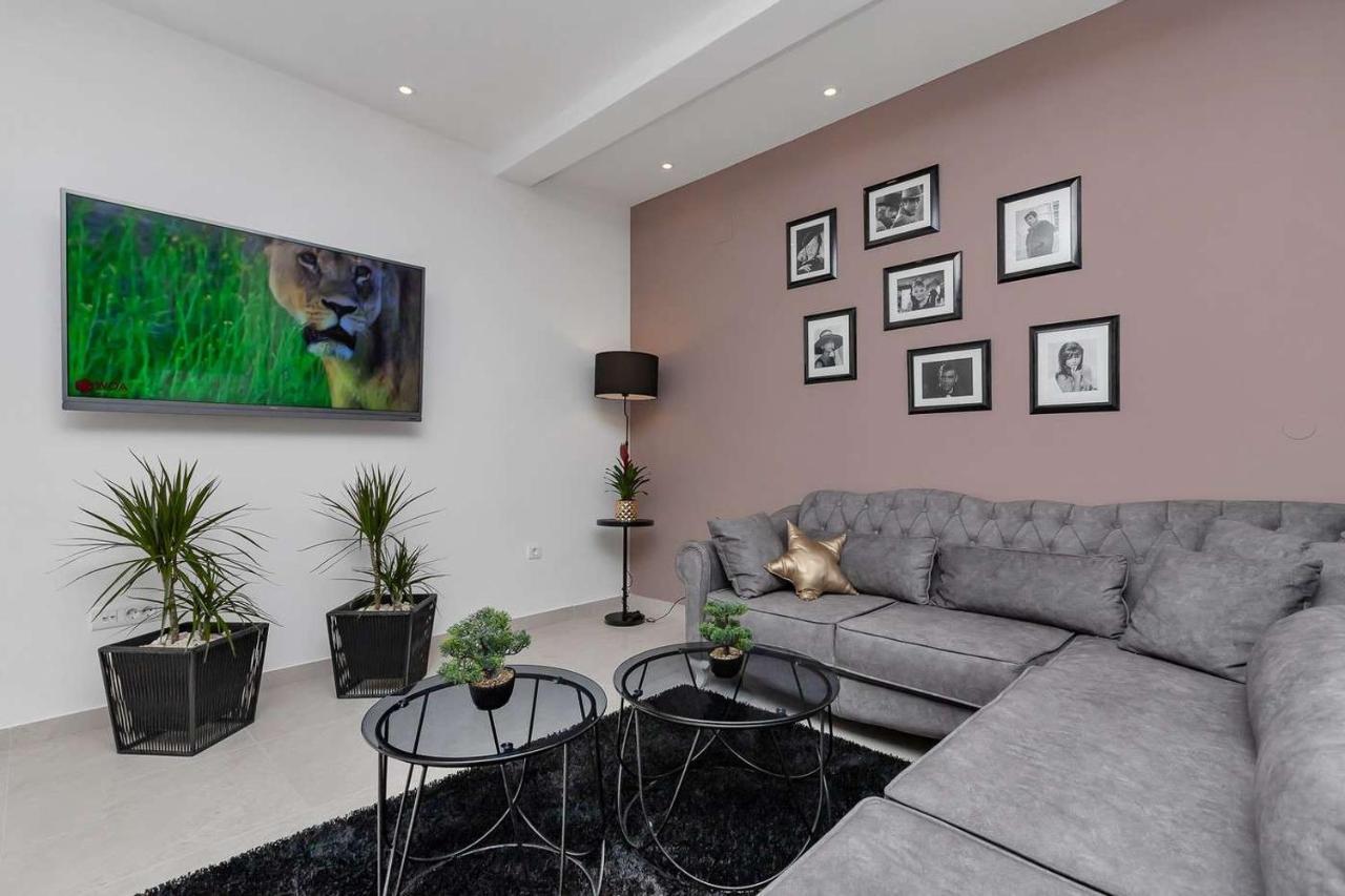 Luxurious Apartment Nino Макарска Екстериор снимка