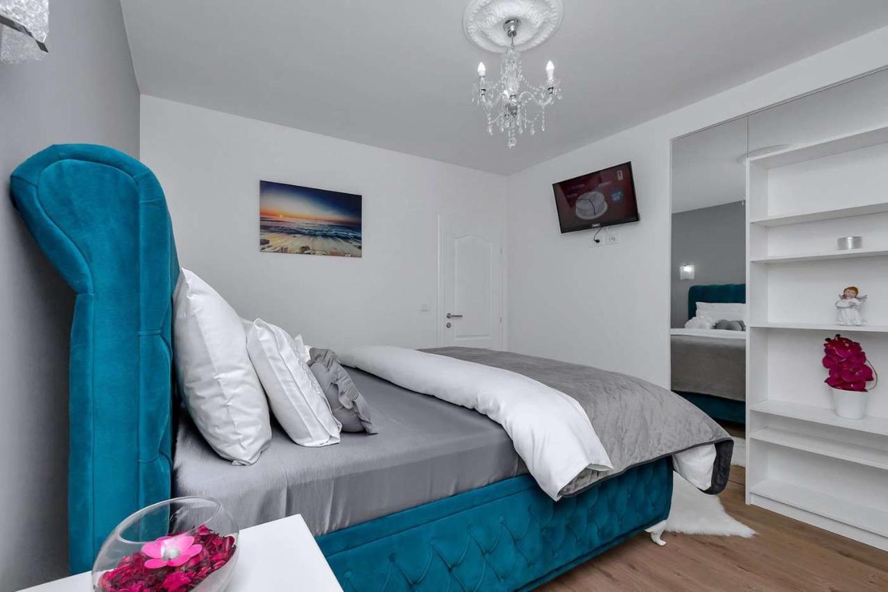 Luxurious Apartment Nino Макарска Екстериор снимка