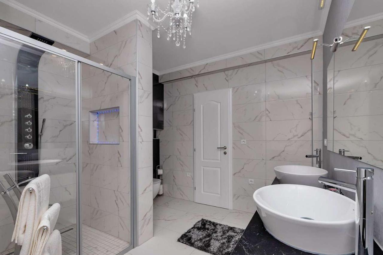 Luxurious Apartment Nino Макарска Екстериор снимка