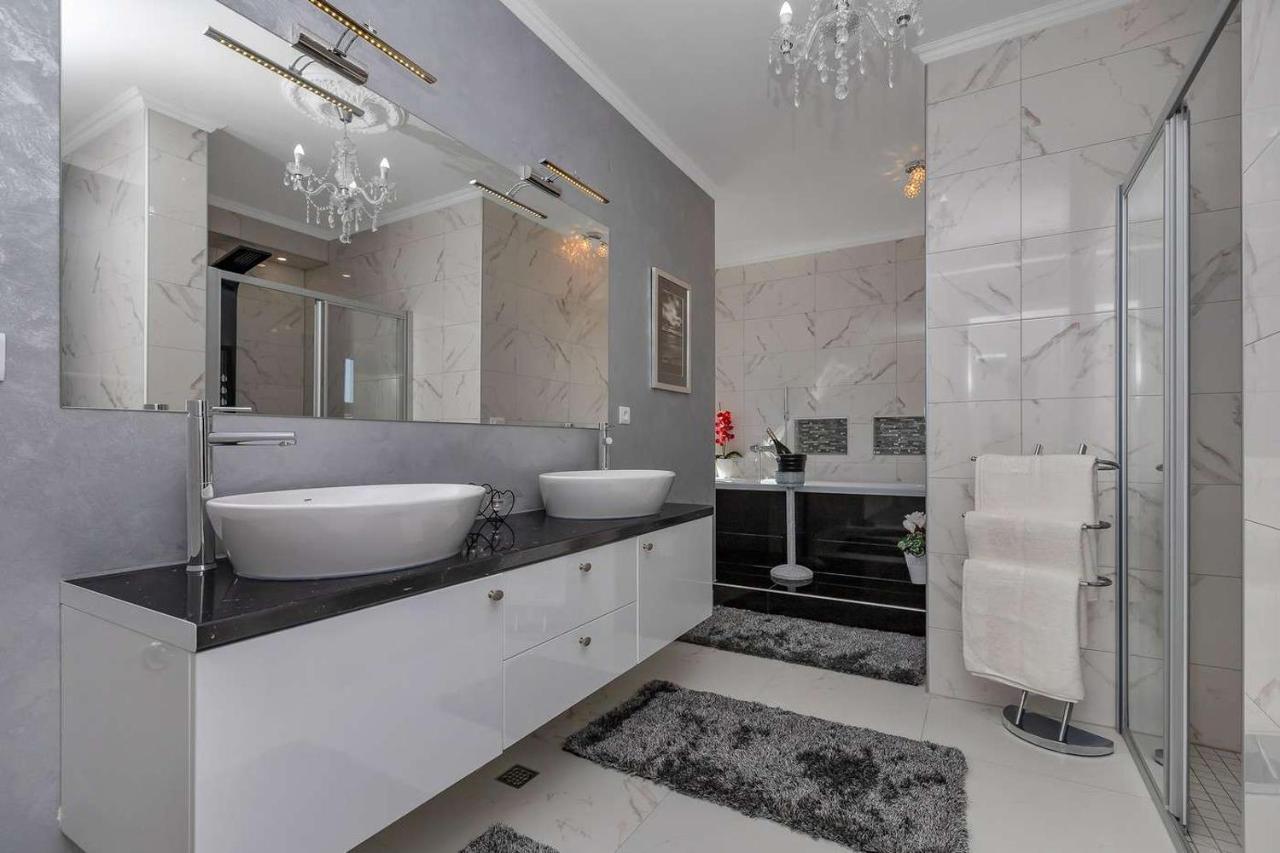 Luxurious Apartment Nino Макарска Екстериор снимка